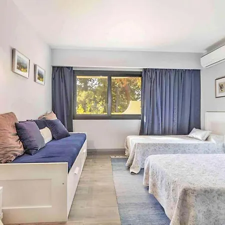 Sleeps 4 With Pool Air Con And Wifi * Quinta do Lago